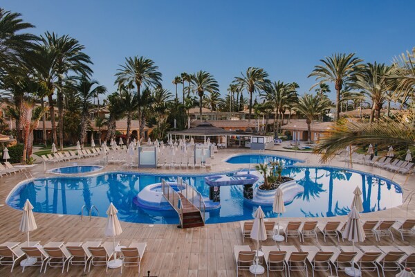 Hôtel Suites and Villas by Dunas ****