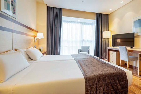 Hôtel 4* + Billet au match - Club Real Madrid **** - 8