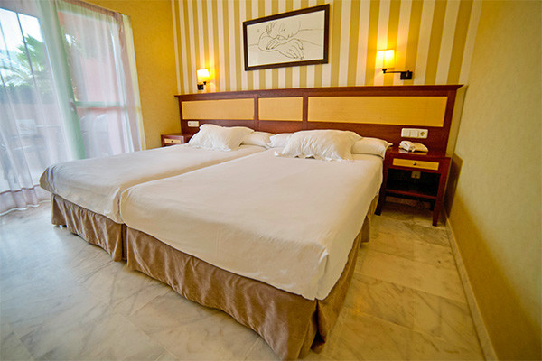 Hôtel Holiday World Riwo **** - 4