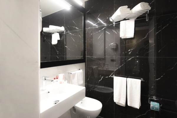 Hôtel 4* + Billet au match - Club SSC Napoli **** - 9