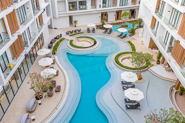 Hôtel Laya Resort Phuket Island Layan Beach ***** - 2