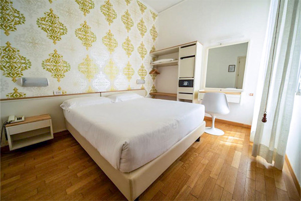 Hôtel 4* Rimini + Billet MotoGP Grand Prix de Saint Marin **** - 8