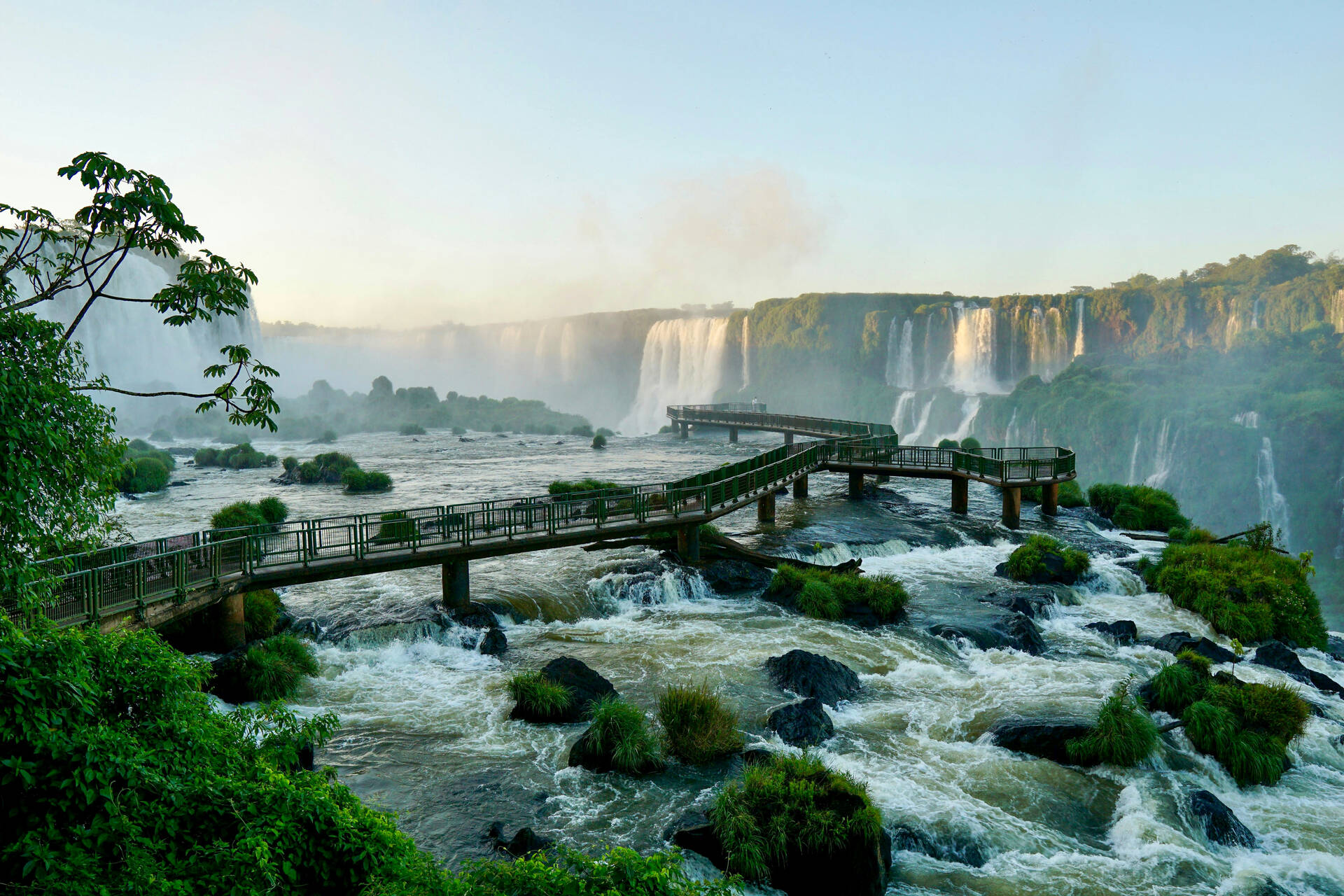 Image 7 du séjour Circuit Du vent de Patagonie au grondement d'Iguazu : Croisière Australis au coeur de la Terre de Feu à Santiago du chili, Chili
