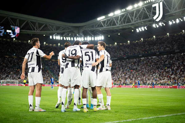 Hôtel 4* + Billet au match - Club Juventus **** - 3