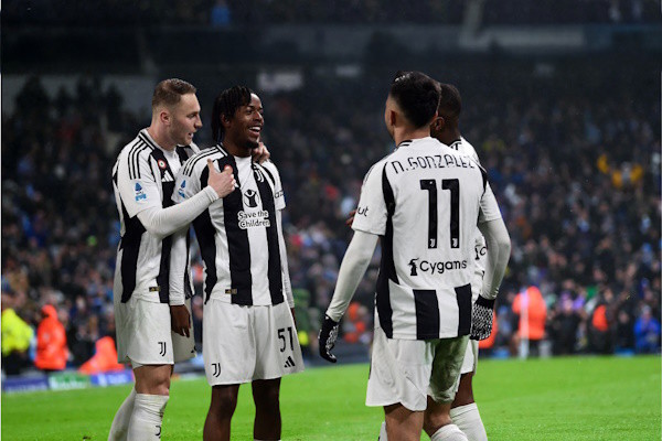 Hôtel 4* + Billet au match - Club Juventus **** - 4